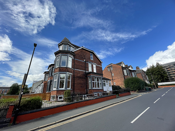 8 CHESTNUT AVENUE
